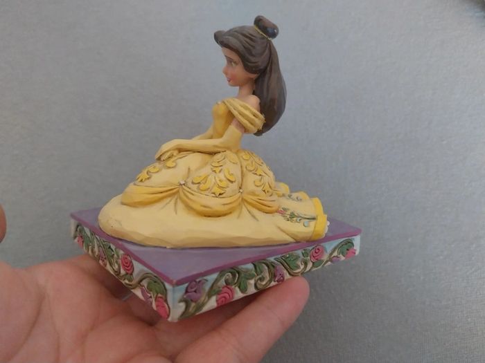 Figurine belle - photo numéro 4