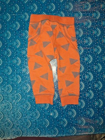 Pantalon kiabi tigrou 9 mois