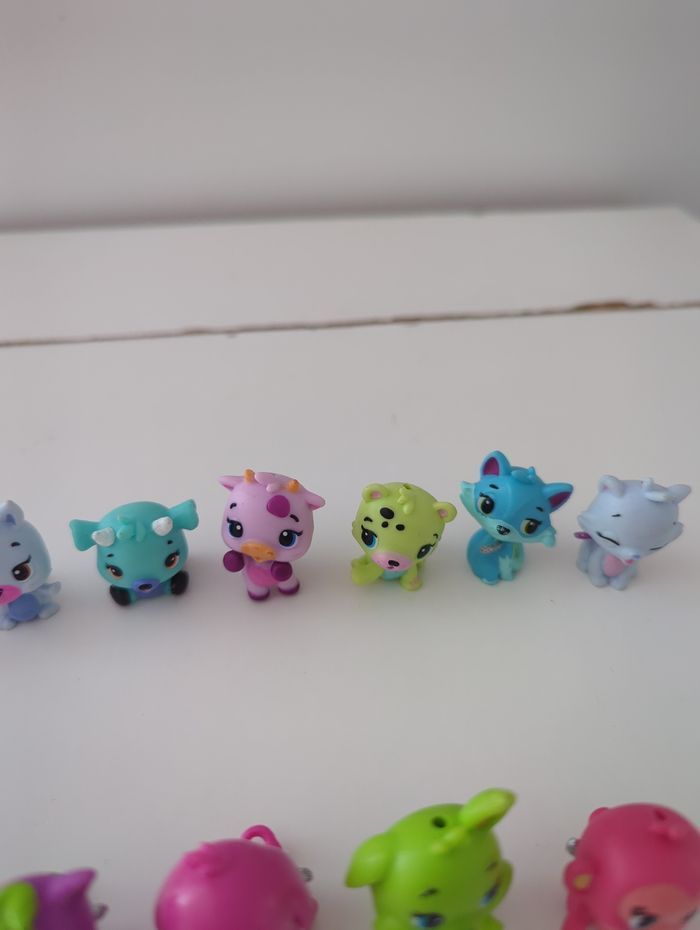 Lot de figurines hatchimals - photo numéro 4