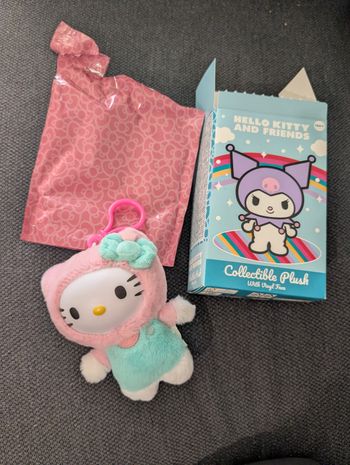 Peluche Hello Kitty neuve 