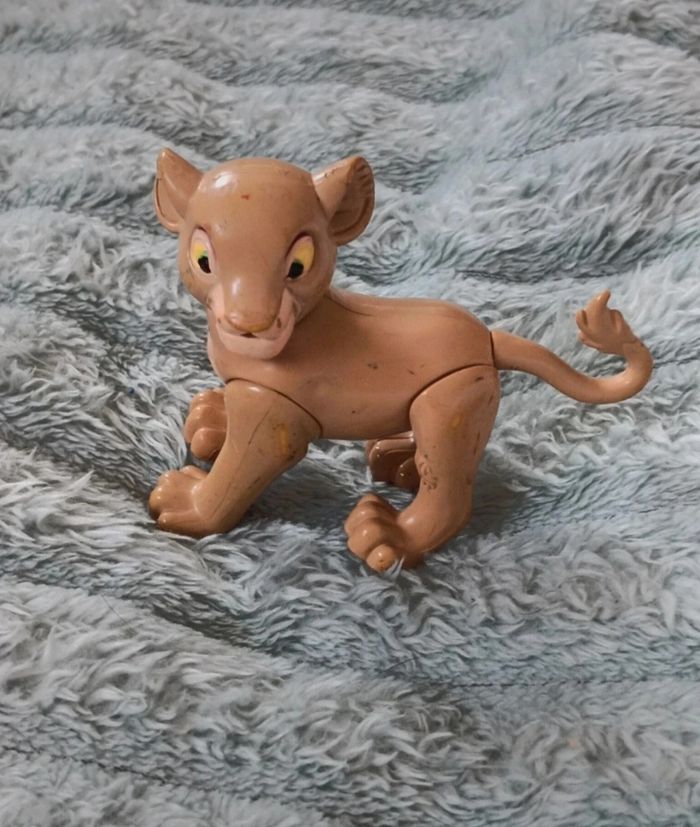 Figurine nala articuler le roi lion disney - photo numéro 4