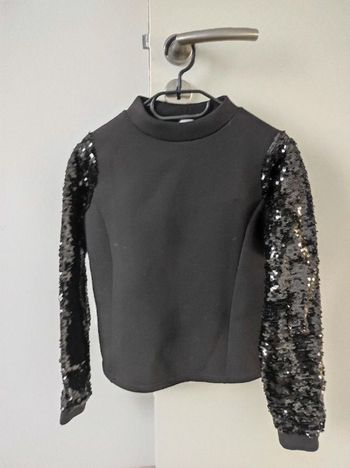 Sweat noir sequins XS Pimkie