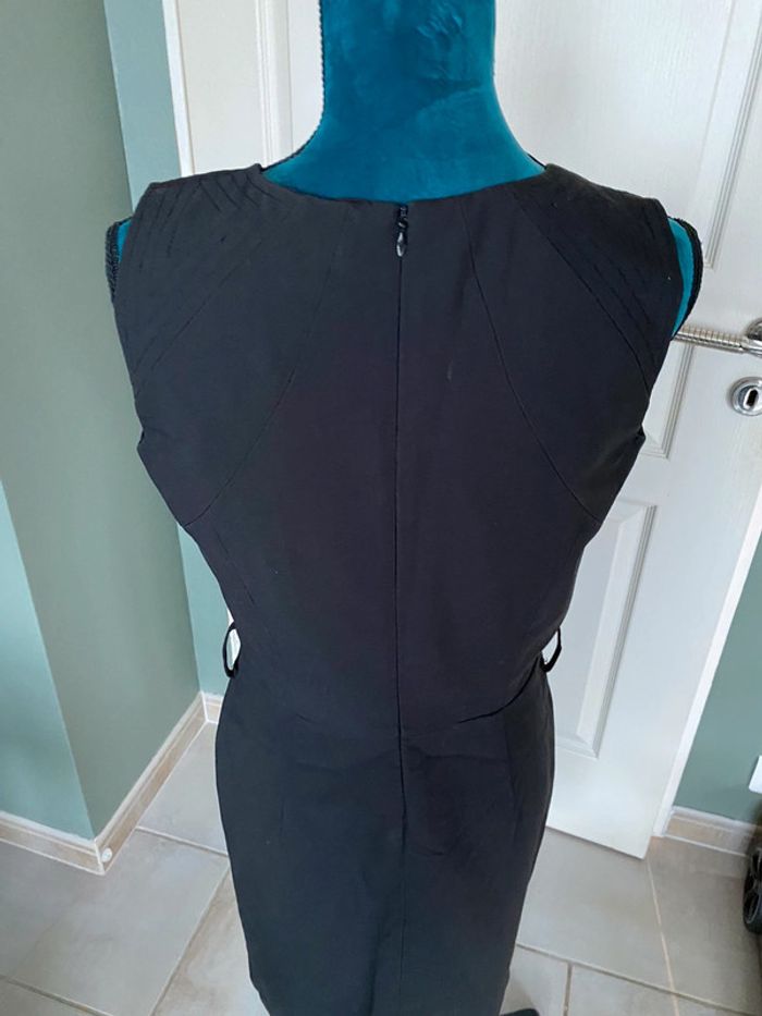 Robe noire - photo numéro 3