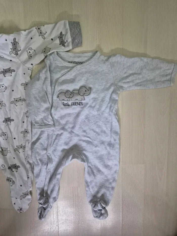 Pyjamas 3 mois - photo numéro 2