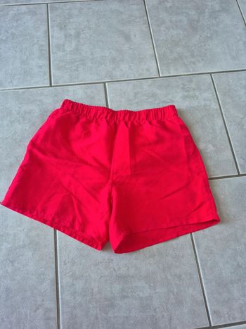 Short de bain taille 14 ans