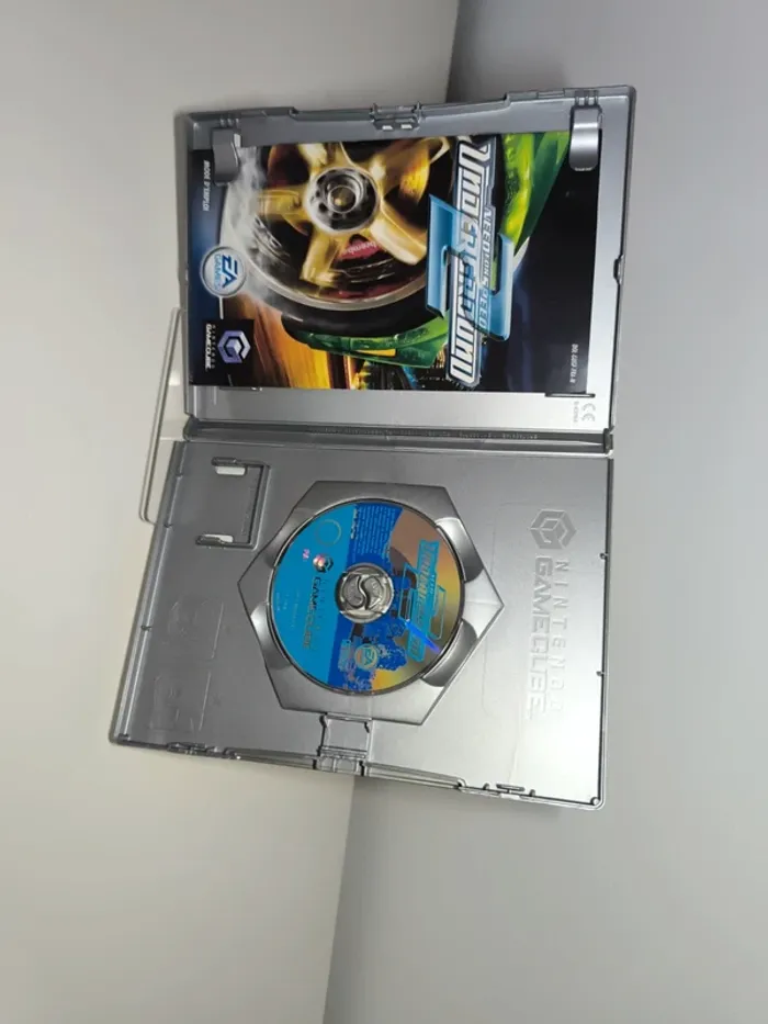 Nintendo - GameCube - Need for speed underground 2 - photo numéro 2