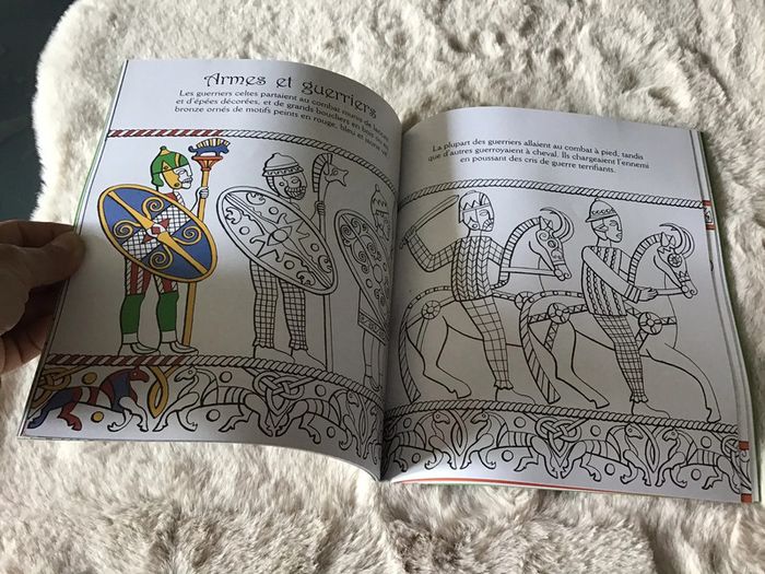 Livre coloriage Motifs celtiques à colorier (0623 - photo numéro 4