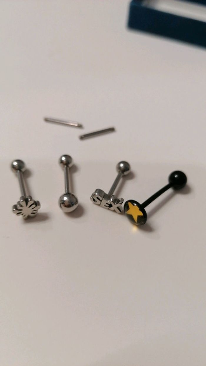 Piercing langue titane