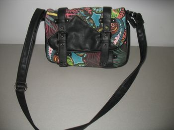 SAC A MAIN BANDOULIÈRE NOIR ET FLEURS - n°14