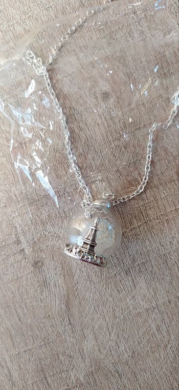 Pendentif tour Eiffel