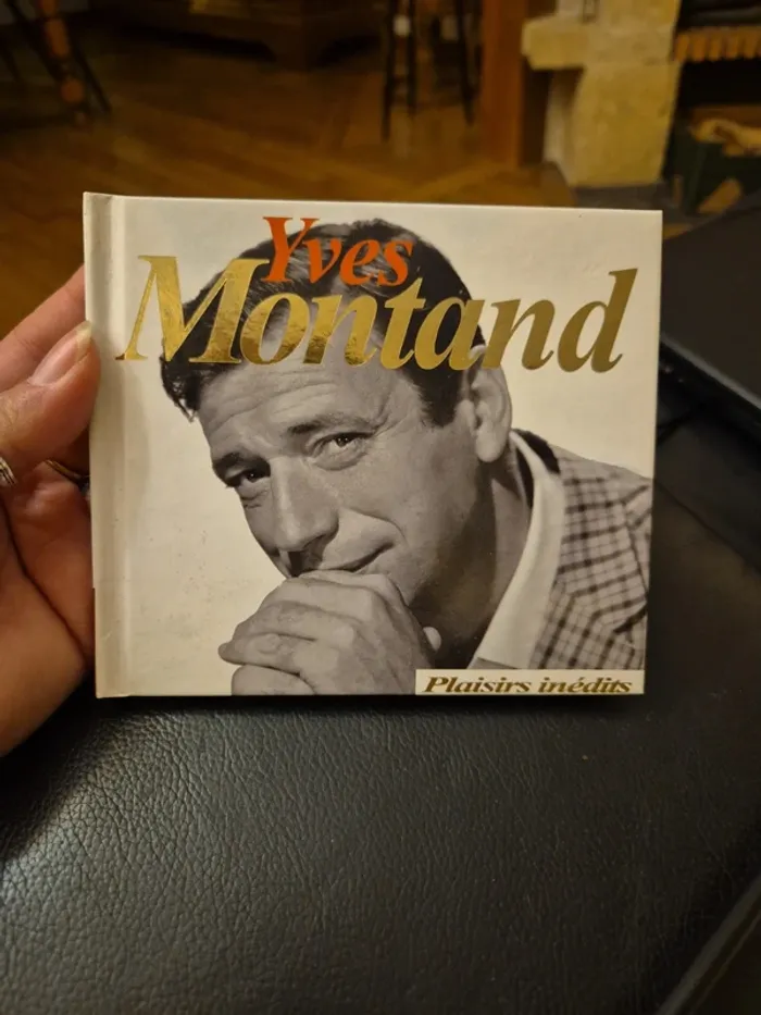 livre CD Yves Montand - photo numéro 8