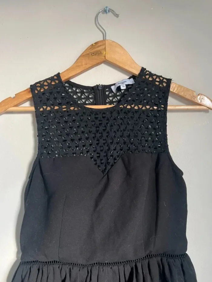 Robe noire patineuse - photo numéro 3