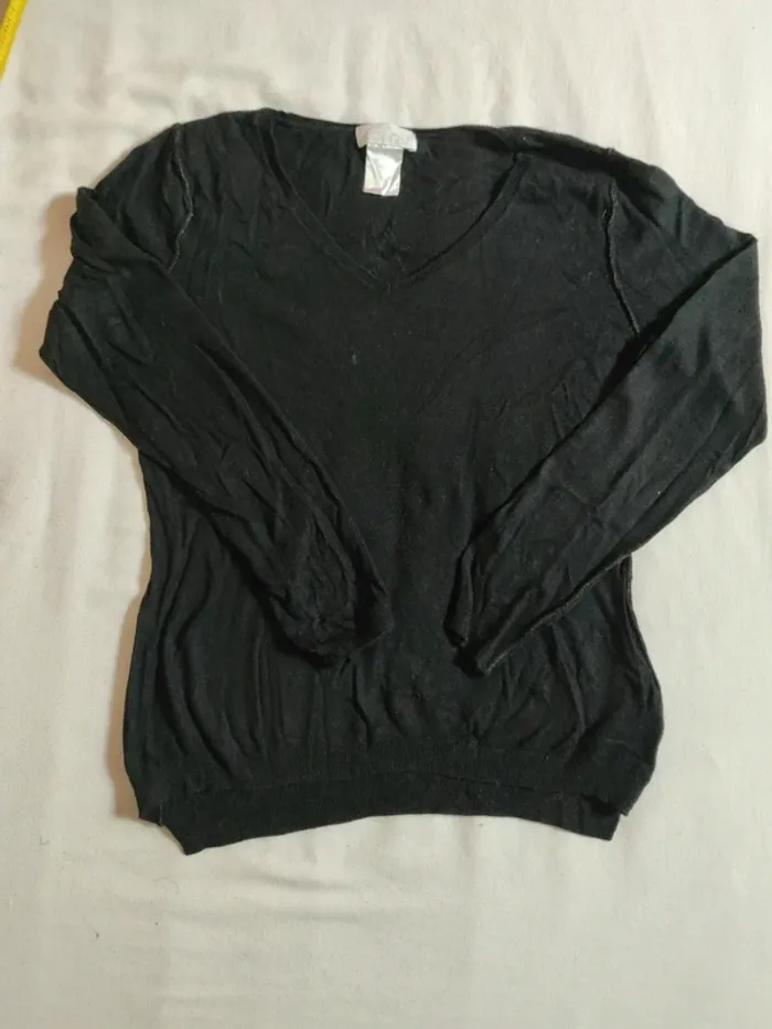 Pull col V noir détails paillettes et clous dos Colline taille 38/40 - photo numéro 3