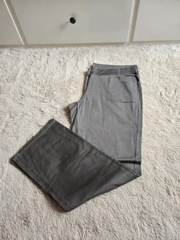 Jean taille 48