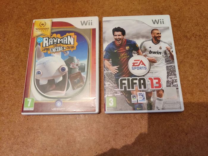 Lot 2 jeux Wii lapin encore + crétins et fifa