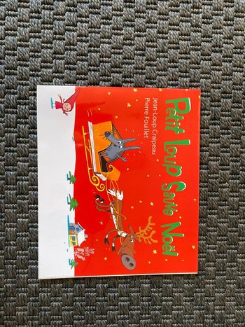 Livre : Petit loup sauve Noël