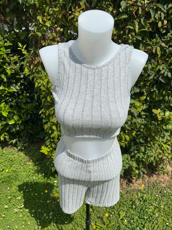 🩶Ensemble gris côtelé Shein pour femme - photo numéro 2