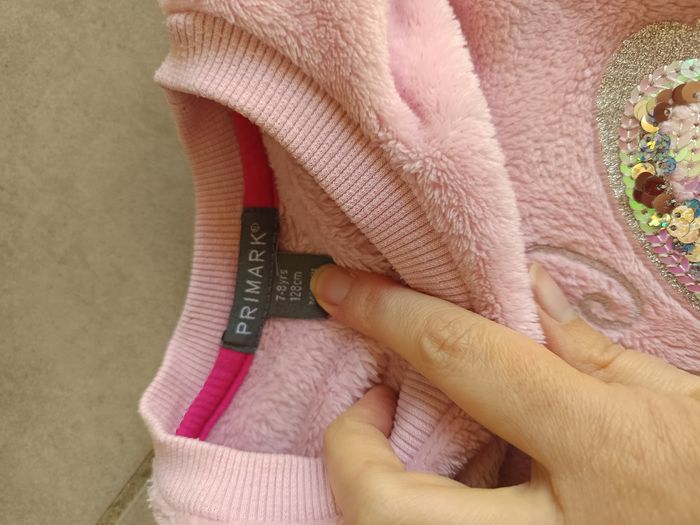 Pull a paillettes - photo numéro 2