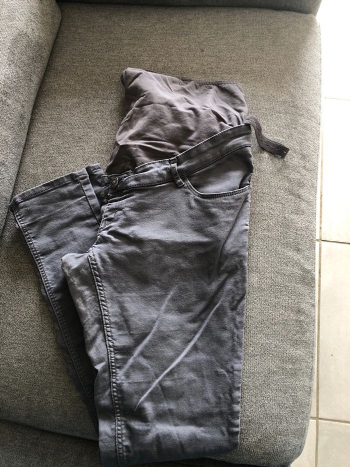 Pantalon de grossesse