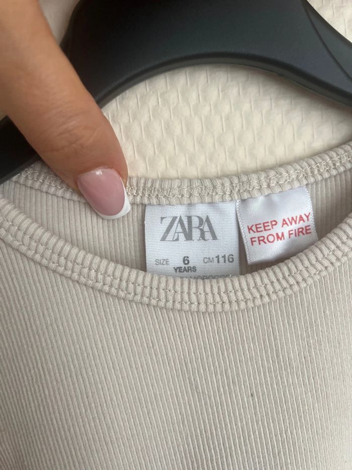 Robe beige Zara 6ans 🤍 - photo numéro 3