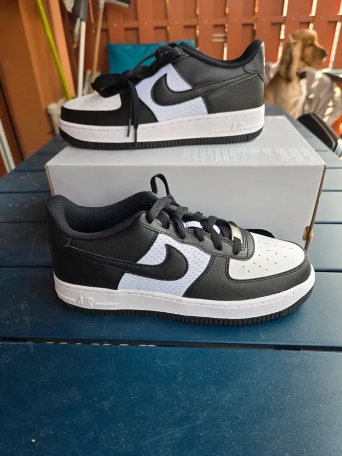 Nike air force 1 blanc noir taille 38 neuves - photo numéro 2