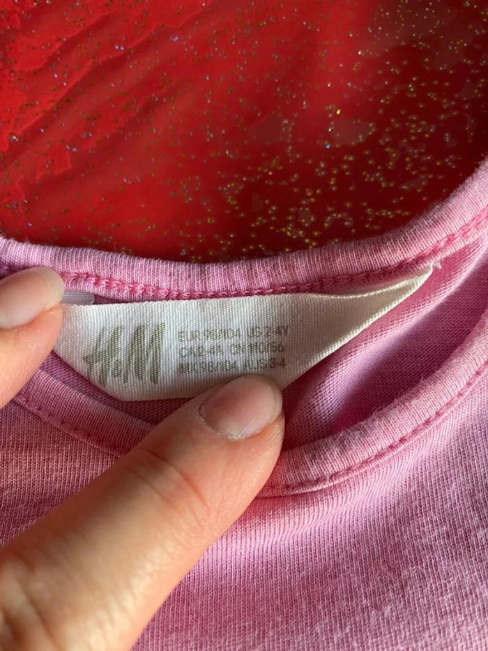Lot 2 robes roses dont une lapin 4 ans - photo numéro 3