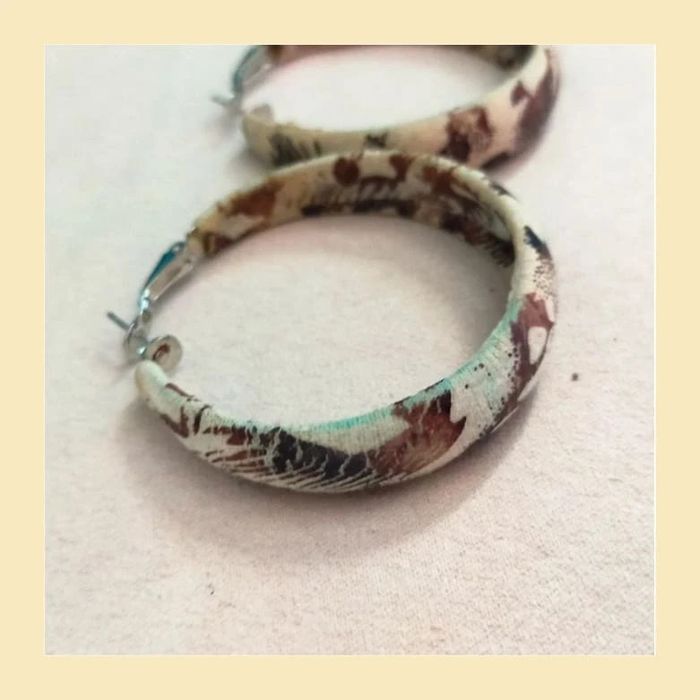 Créoles vintage en tissu imprimé - photo numéro 6