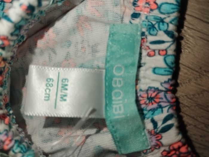 Robe fleurs Obaibi taille 3 mois neuve - photo numéro 4
