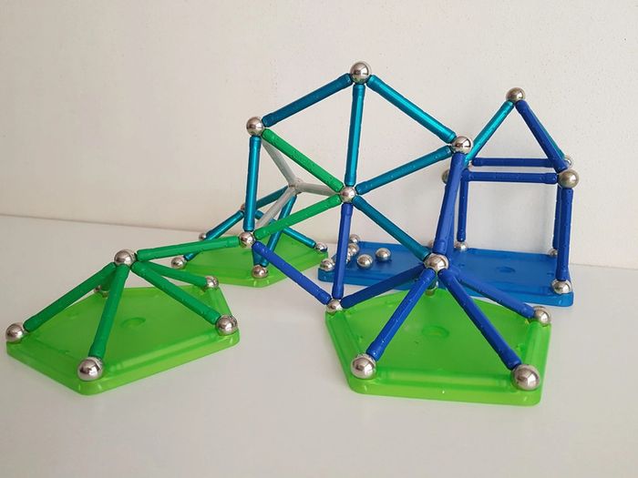 Geomag Color, jeu de construction magnétique de 91 Pièces - photo numéro 4