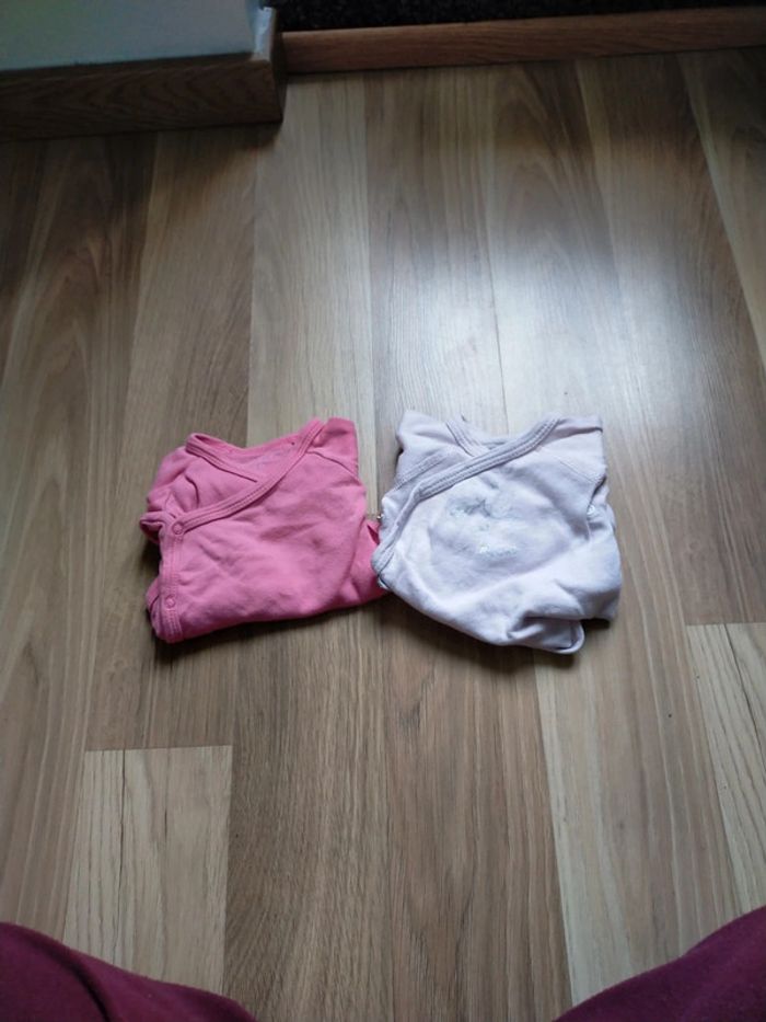 Lot 2 bodies croisés naissance