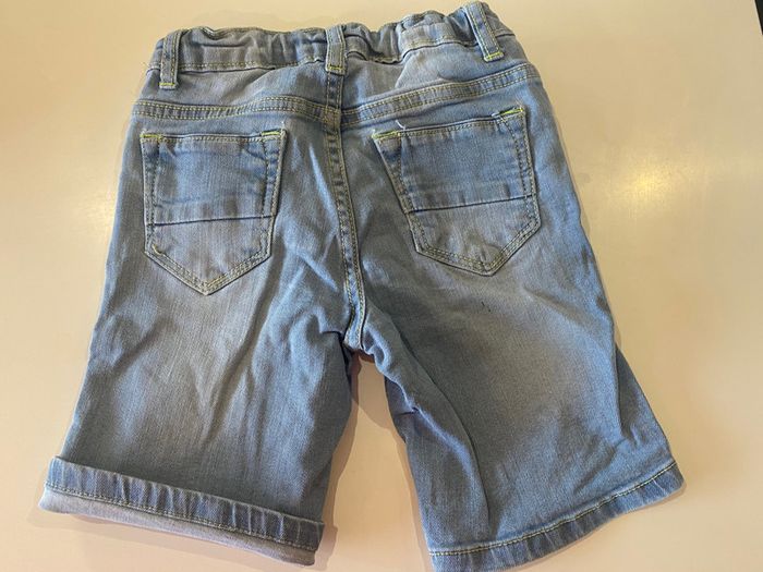 Short en jean. - photo numéro 6