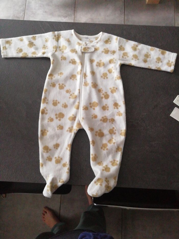 Sur pyjama 12M