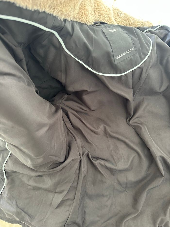 Veste matelassée , doudoune noire C&A avec ceinture, taille M - photo numéro 8