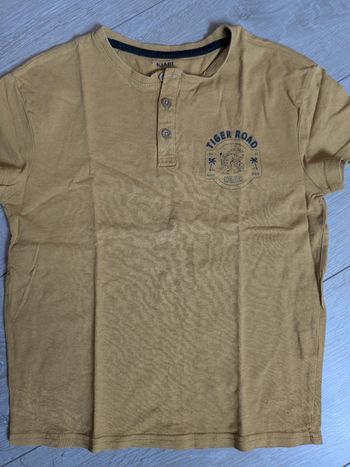 Tee shirt