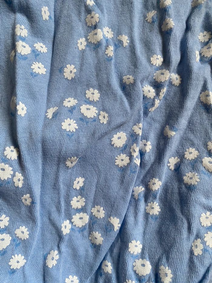 Tenue été fille bleu et pâquerettes blanche 6 mois Kiabi - photo numéro 2