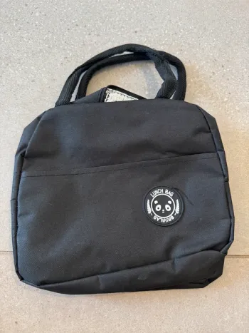 Pochette Lunch bag, neuve sans étiquette, 23*19cm