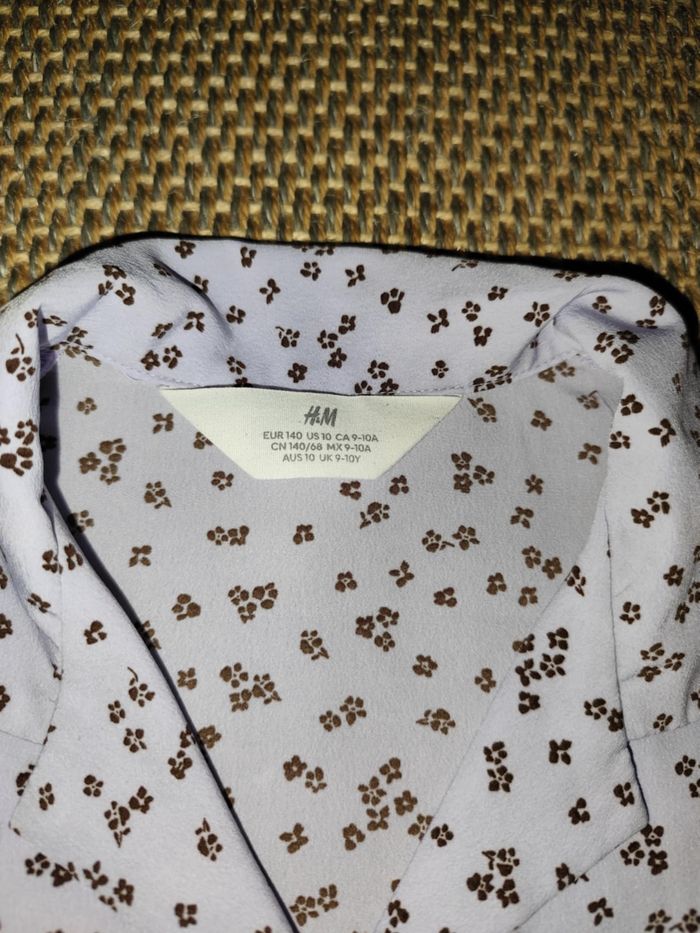 Chemisier fille H&M , 9/10 ans , très bon état - photo numéro 2