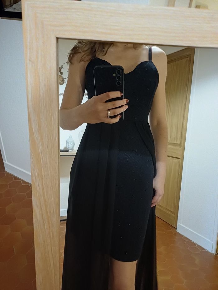 Robe noir - photo numéro 2