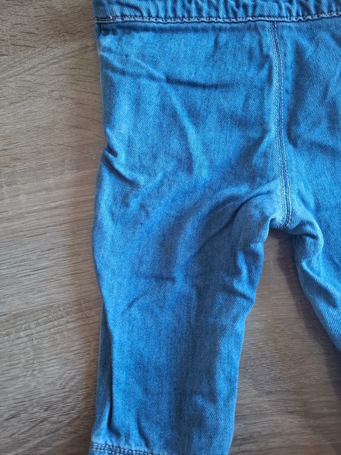 Jolie salopette/pantalon fille taille12mois. Très bon état. Marque tape à l'œil - photo numéro 6