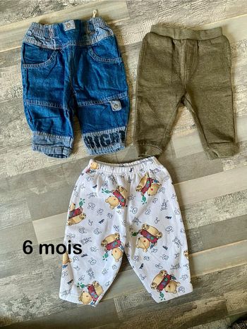 Lot de 3 pantalons en taille 6 mois