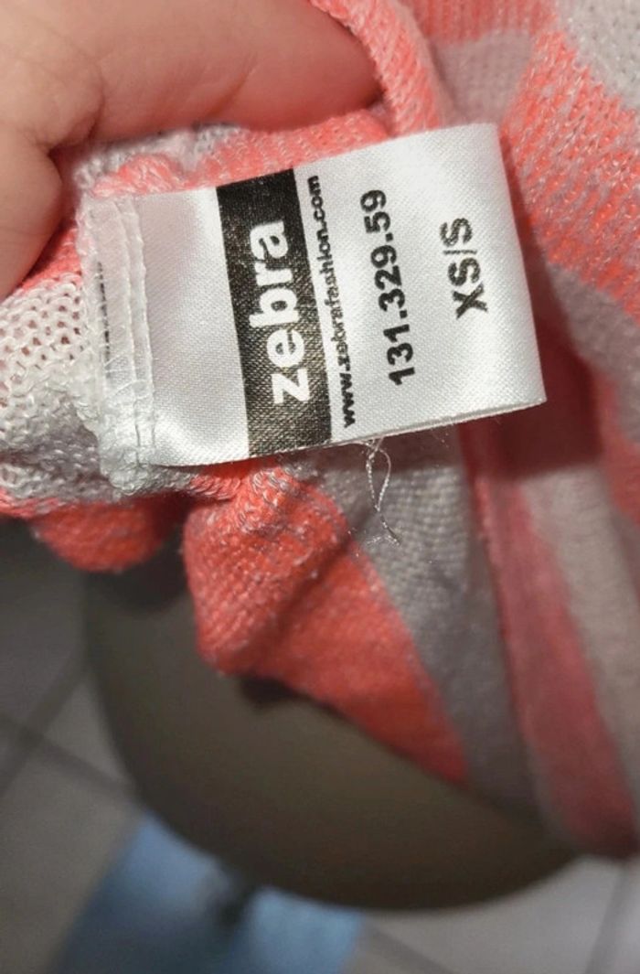 Pull à manches courtes rayé rose et blanc – Léger et élégant - photo numéro 6