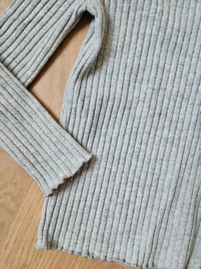 Pull côtelé col claudine gris c&a 6 ans - photo numéro 3
