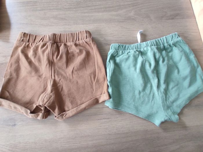 2 shorts - photo numéro 2