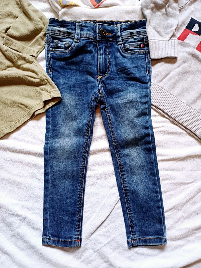 Lot de vêtements taille 24 mois - photo numéro 2