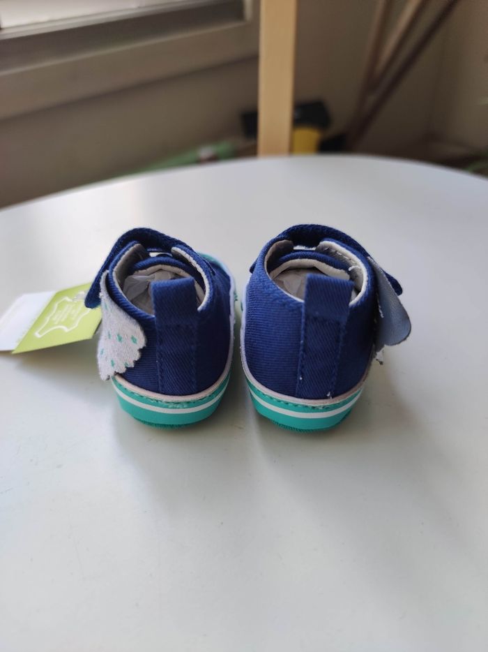 Chaussures avec des ailes - photo numéro 2