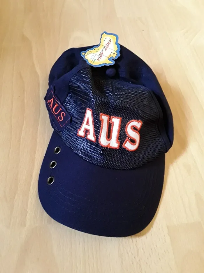 Casquette neuve - photo numéro 2