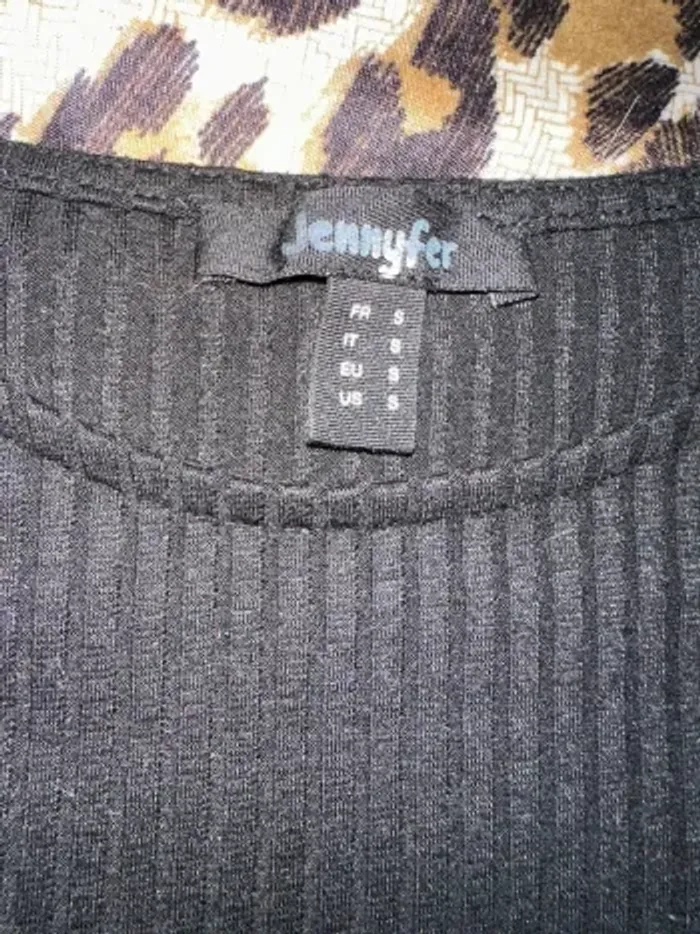 Tee Shirt Jennyfer - photo numéro 2