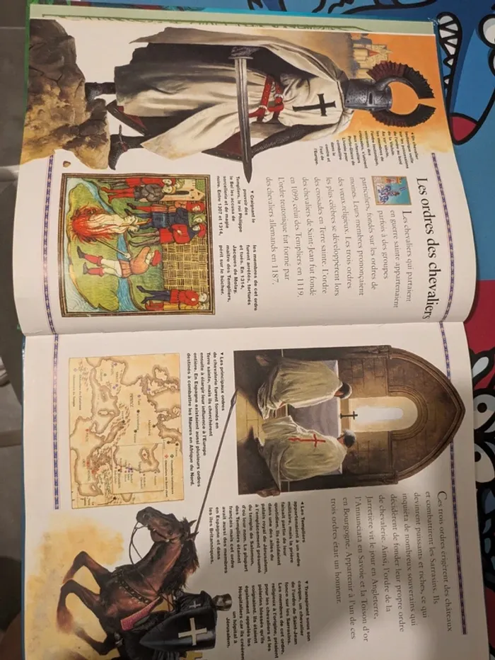 Livre Les chevaliers tout un monde - photo numéro 3