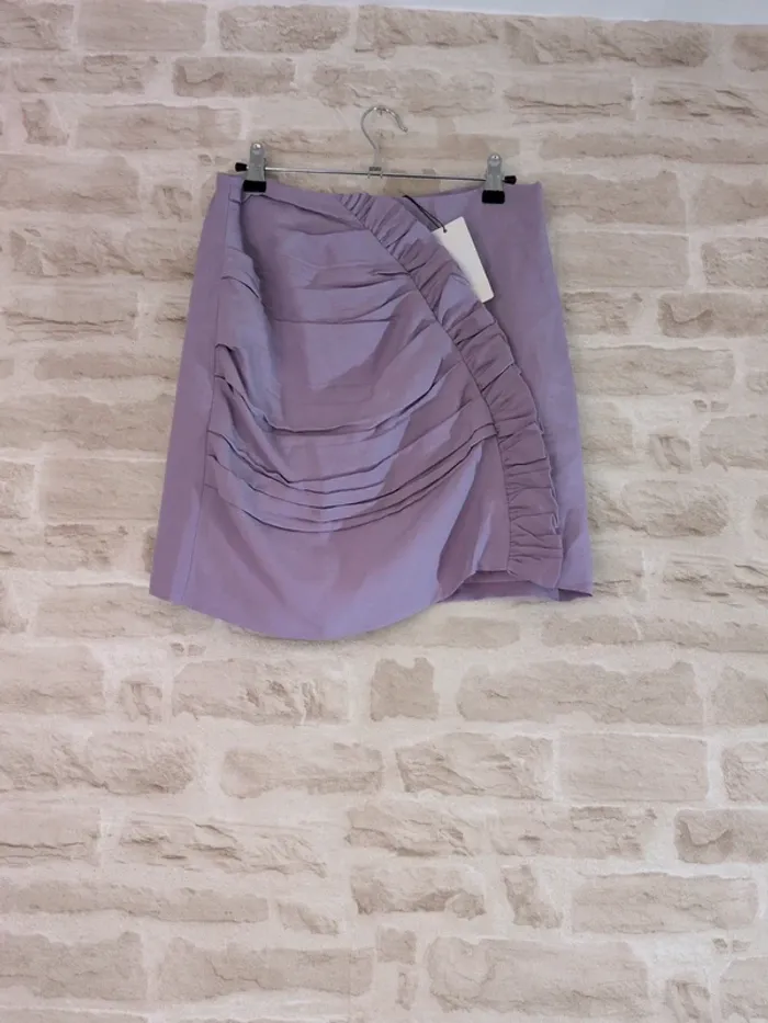 Petite jupe courte Mango - Taille 38 - Neuve avec étiquette