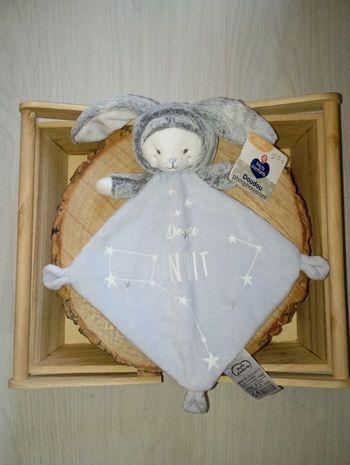 Doudou lapin douce nuit phosphorescent bleu mots d'enfants 